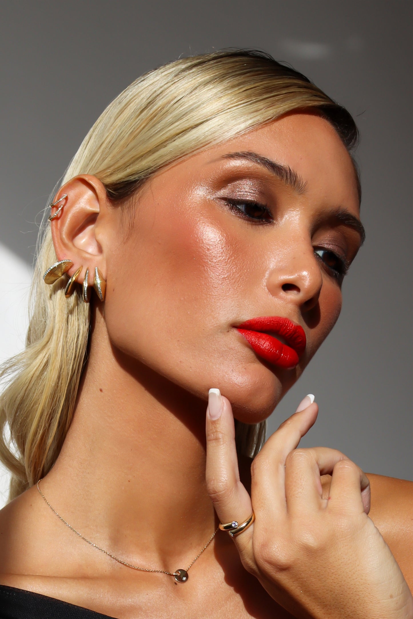 Tapered Disc & Diamond Earrings